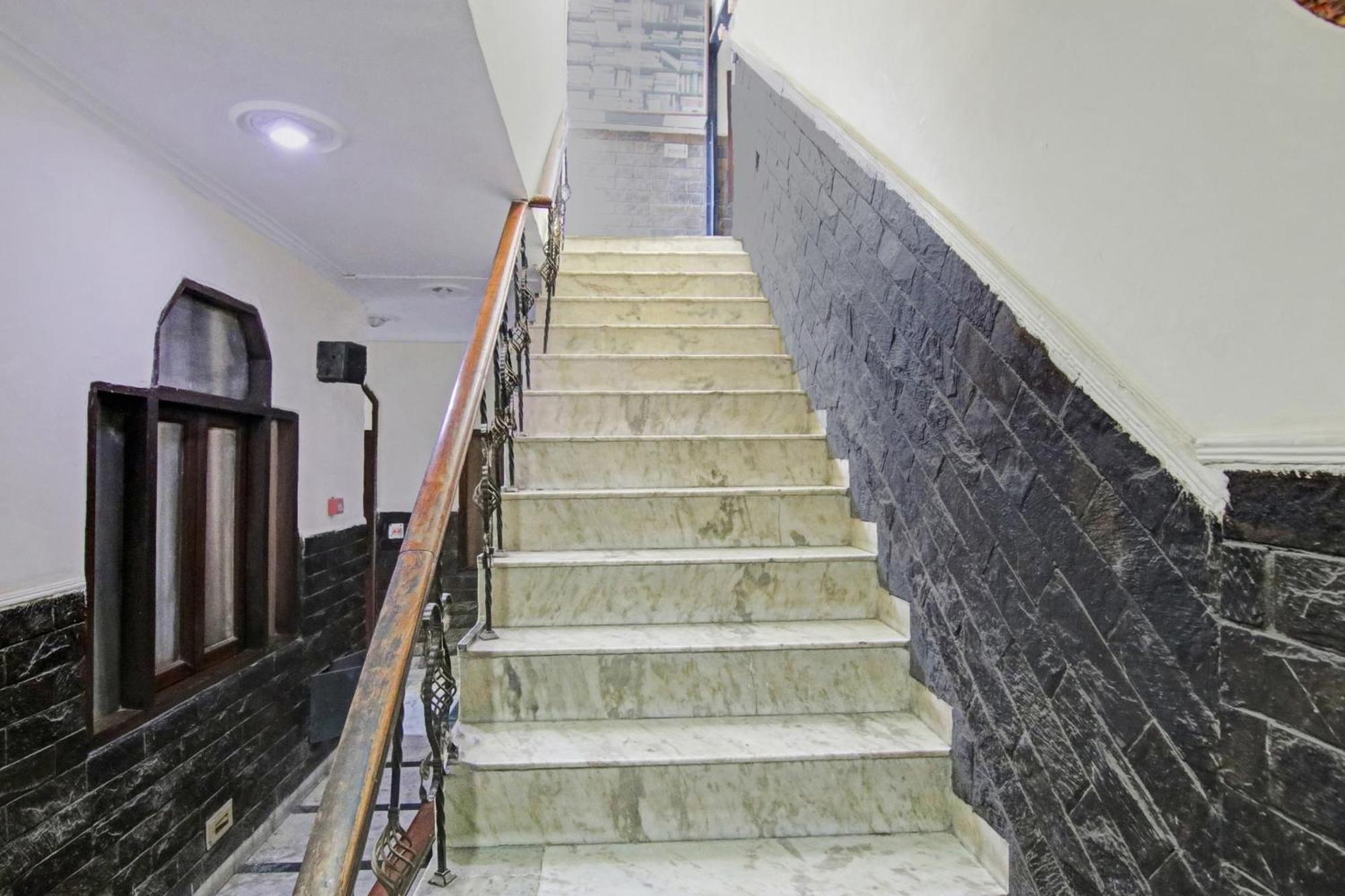 Hotel O Rak International Nowe Delhi Zewnętrze zdjęcie